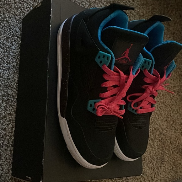 Air Jordan 4 Retro - Picture 3 of 3